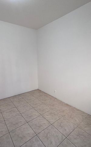 Casa de condomínio para alugar com 265m², 3 quartos e 2 vagas Casa de condomínio para alugar com 265m², 3 quartos e 2 vagasSuíte 2