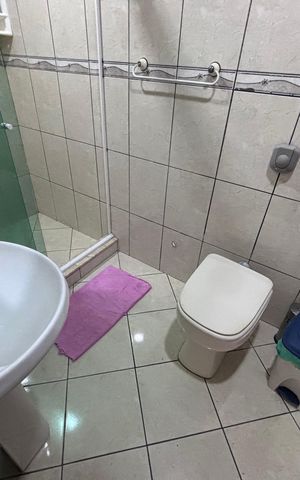 Casa de condomínio para alugar com 265m², 3 quartos e 2 vagas Casa de condomínio para alugar com 265m², 3 quartos e 2 vagasBanheiro social