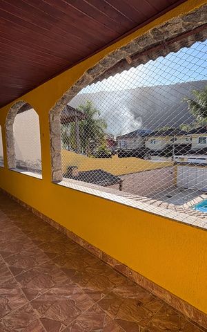 Casa de condomínio para alugar com 265m², 3 quartos e 2 vagas Casa de condomínio para alugar com 265m², 3 quartos e 2 vagasVaranda
