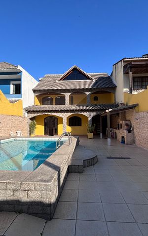 Casa de condomínio para alugar com 265m², 3 quartos e 2 vagas Casa de condomínio para alugar com 265m², 3 quartos e 2 vagasÁrea externa