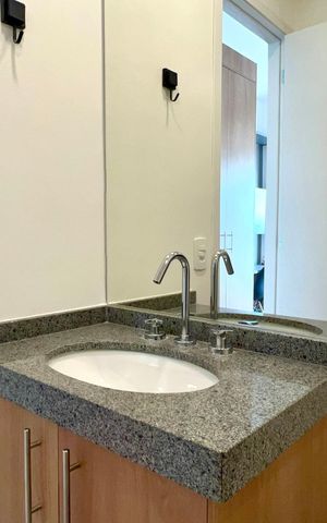 Studio para alugar com 25m², 1 quarto e sem vaga Studio para alugar com 25m², 1 quarto e sem vagaBanheiro
