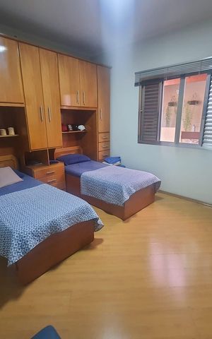 Casa para alugar com 250m², 4 quartos e 2 vagas