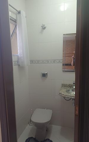 Casa para alugar com 250m², 4 quartos e 2 vagas
