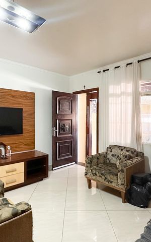 Casa à venda com 140m², 2 quartos e 1 vaga Casa à venda com 140m², 2 quartos e 1 vagaSala