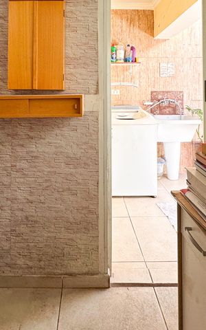Casa à venda com 140m², 2 quartos e 1 vaga Casa à venda com 140m², 2 quartos e 1 vagaQuarto de Serviço