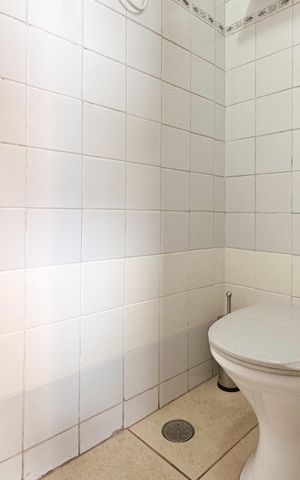 Casa à venda com 140m², 2 quartos e 1 vaga Casa à venda com 140m², 2 quartos e 1 vagaBanheiro de serviço