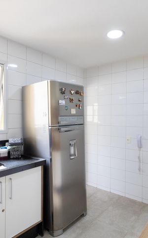 Apartamento à venda com 107m², 2 quartos e 2 vagas Apartamento à venda com 107m², 2 quartos e 2 vagasCozinha