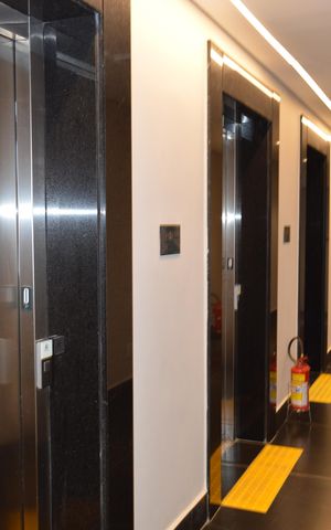 Studio à venda com 21m², 1 quarto e sem vagaElevadores