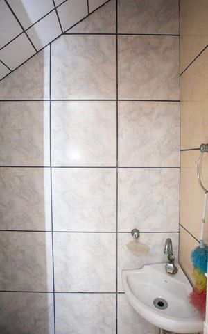 Casa à venda com 260m², 5 quartos e 3 vagasLavabo