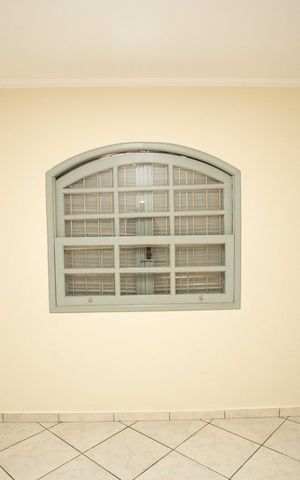 Casa à venda com 260m², 5 quartos e 3 vagasQuarto Suíte
