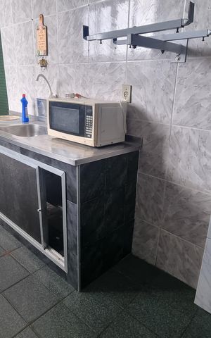 Casa à venda com 200m², 5 quartos e 1 vaga Casa à venda com 200m², 5 quartos e 1 vagaCozinha
