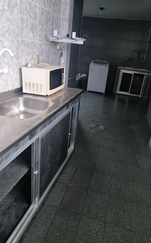 Casa à venda com 200m², 5 quartos e 1 vaga Casa à venda com 200m², 5 quartos e 1 vagaCozinha