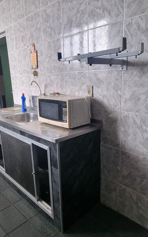 Casa à venda com 200m², 5 quartos e 1 vaga Casa à venda com 200m², 5 quartos e 1 vagaCozinha