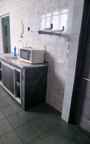 Casa à venda com 200m², 5 quartos e 1 vaga Casa à venda com 200m², 5 quartos e 1 vagaCozinha
