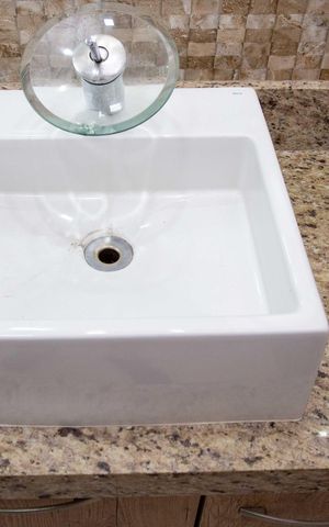Apartamento à venda com 80m², 3 quartos e 2 vagasBanheiro da Suíte