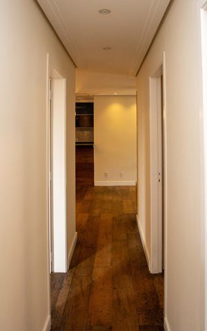 Apartamento à venda com 80m², 3 quartos e 2 vagasCorredor