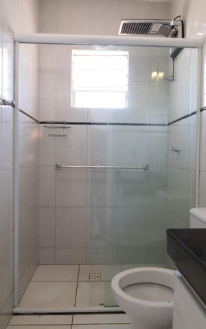 Casa de condomínio para alugar com 95m², 3 quartos e 2 vagasBanheiro do Quarto 3