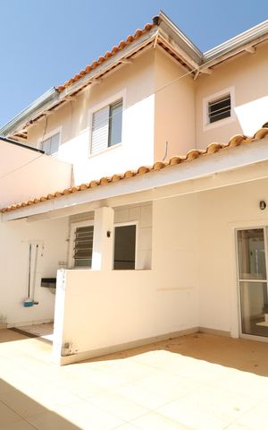 Casa de condomínio para alugar com 95m², 3 quartos e 2 vagasQuintal - Varanda