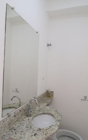 Casa de condomínio para alugar com 95m², 3 quartos e 2 vagasLavabo