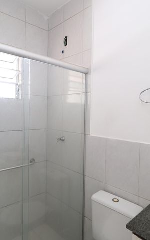 Casa de condomínio para alugar com 95m², 3 quartos e 2 vagasBanheiro Social