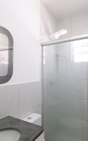 Casa de condomínio para alugar com 95m², 3 quartos e 2 vagasBanheiro do Quarto 2