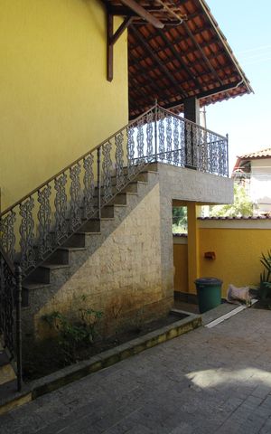 Casa de condomínio à venda com 225m², 2 quartos e 1 vagaQuintal