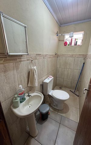 Casa à venda com 126m², 4 quartos e 1 vaga