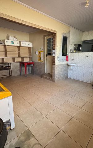 Casa à venda com 126m², 4 quartos e 1 vaga