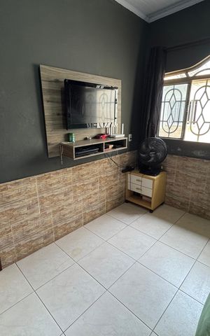 Casa à venda com 126m², 4 quartos e 1 vaga