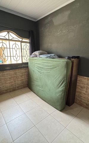 Casa à venda com 126m², 4 quartos e 1 vaga
