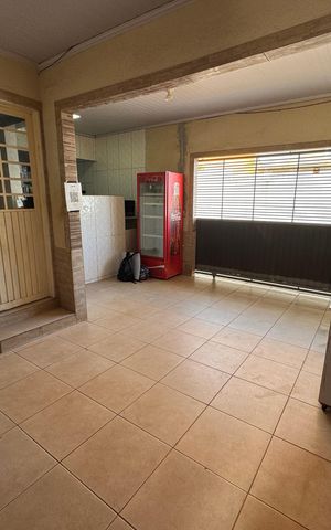 Casa à venda com 126m², 4 quartos e 1 vaga