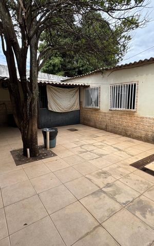 Casa à venda com 126m², 4 quartos e 1 vaga