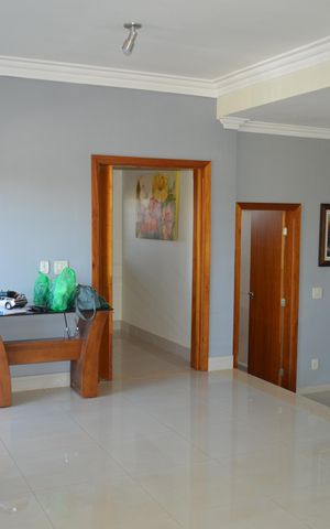 Casa para alugar com 260m², 3 quartos e 4 vagasSala