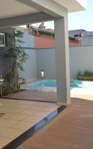 Casa para alugar com 260m², 3 quartos e 4 vagasÁrea gourmet