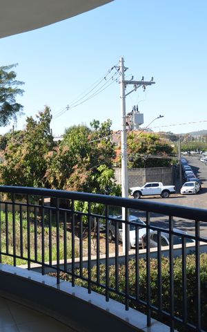Casa para alugar com 260m², 3 quartos e 4 vagasSacada