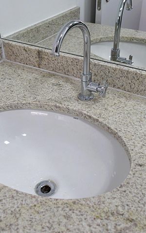 Apartamento para alugar com 25m², 1 quarto e sem vagaBanheiro da Suíte