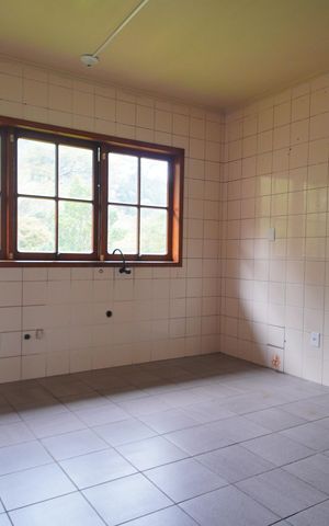 Casa para alugar com 500m², 6 quartos e 4 vagasCozinha