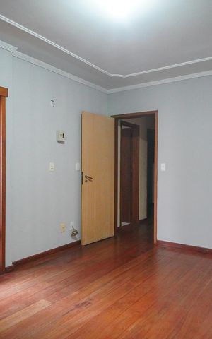 Casa para alugar com 500m², 6 quartos e 4 vagasquarto 1