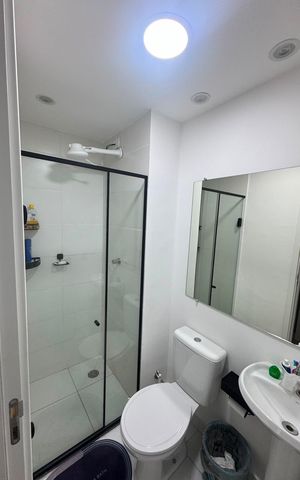 Apartamento à venda com 35m², 2 quartos e sem vaga Apartamento à venda com 35m², 2 quartos e sem vagaBanheiro