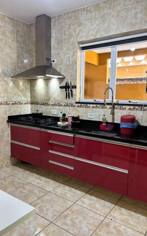 Casa à venda com 320m², 7 quartos e 3 vagas