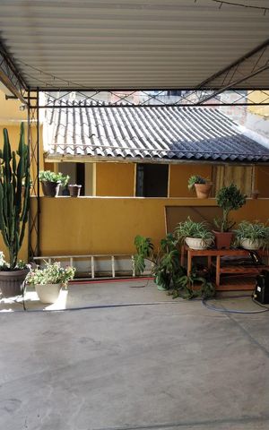 Casa à venda com 320m², 7 quartos e 3 vagas