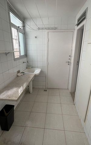 Apartamento para alugar com 200m², 3 quartos e 1 vaga Apartamento para alugar com 200m², 3 quartos e 1 vagaÁrea de serviço
