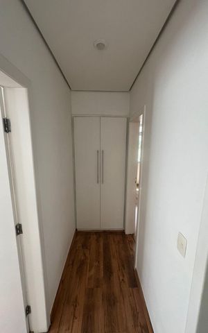 Apartamento para alugar com 200m², 3 quartos e 1 vaga Apartamento para alugar com 200m², 3 quartos e 1 vagaCorredor