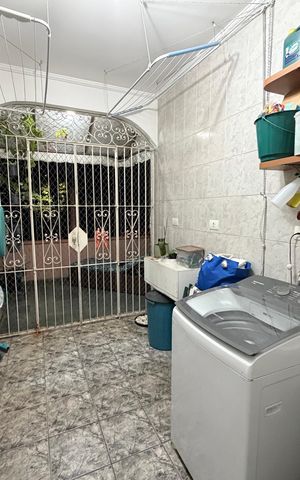 Casa de condomínio para alugar com 140m², 3 quartos e 2 vagas Casa de condomínio para alugar com 140m², 3 quartos e 2 vagasÁrea de Serviço
