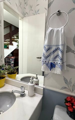 Casa de condomínio para alugar com 140m², 3 quartos e 2 vagas