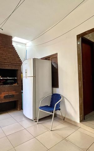 Casa à venda com 160m², 5 quartos e 2 vagas Casa à venda com 160m², 5 quartos e 2 vagasÁrea de Serviço