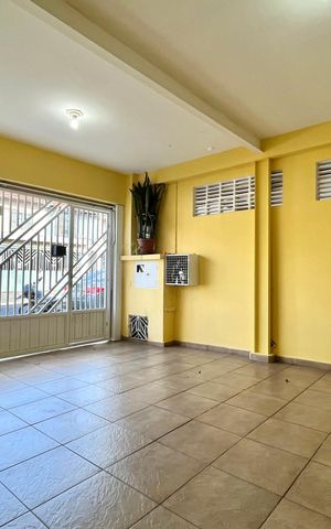 Casa à venda com 160m², 5 quartos e 2 vagas Casa à venda com 160m², 5 quartos e 2 vagasGaragem