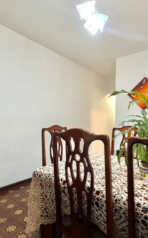 Casa à venda com 160m², 5 quartos e 2 vagas Casa à venda com 160m², 5 quartos e 2 vagasSala de Jantar