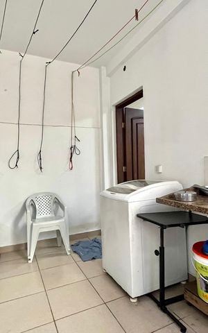 Casa à venda com 160m², 5 quartos e 2 vagas Casa à venda com 160m², 5 quartos e 2 vagasÁrea de Serviço