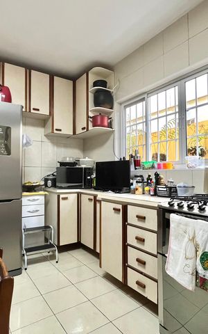 Casa à venda com 160m², 5 quartos e 2 vagas Casa à venda com 160m², 5 quartos e 2 vagasCozinha